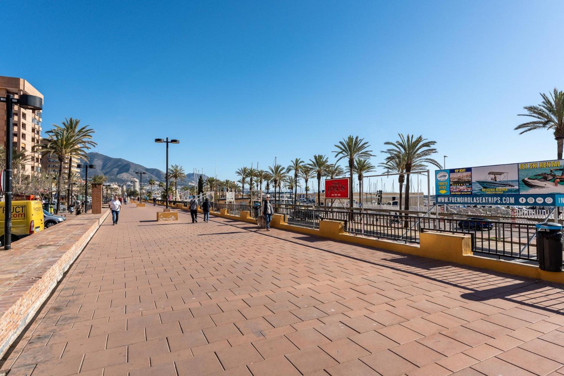 Malagasuite Fuengirola Beach & Sun Bagian luar foto